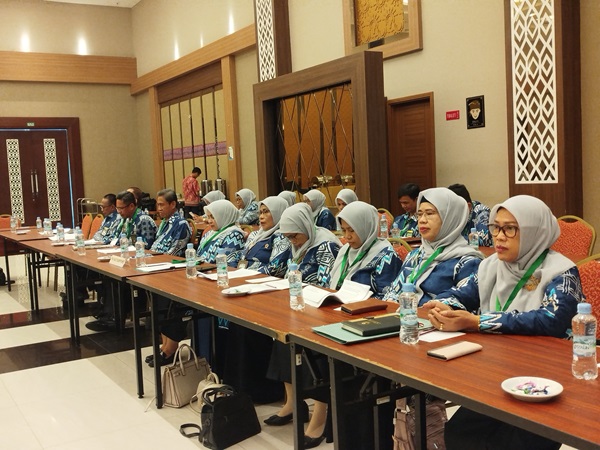 DISKUSI2.jpg
